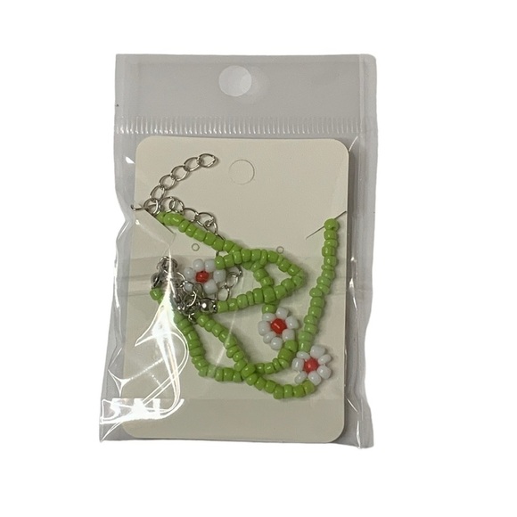Beaded flower necklace - Picture 5 of 5